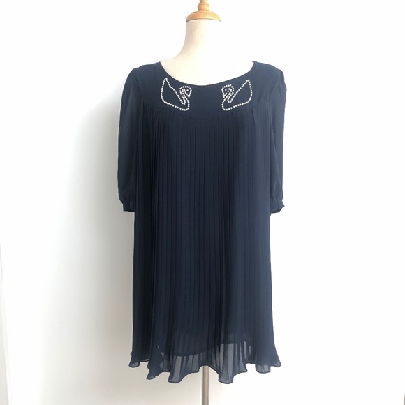 Pleated navy dress with pearl detail - Picture 1 of 3